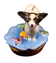 Cargar imagen en el visor de la galería, SKU# 3638 - Perro Papillon: Blanco y negro
