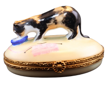 Load image into Gallery viewer, SKU# 6023 - Tortoise Shell Cat
