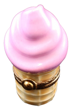 Cargar imagen en el visor de la galería, SKU# 7508 - Cono de helado de fresa
