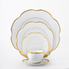 Load image into Gallery viewer, SKU# R300-NYM20775 - Margaux Gold Tea Cup - Shape Nymphea - Size: 6.75oz
