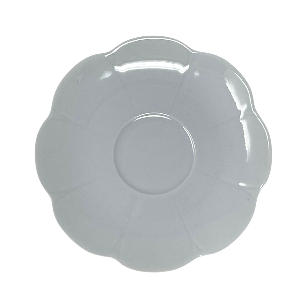 SKU# T200-NYM00001 - Platillo para té blanco Nymphea - Forma Nymphea