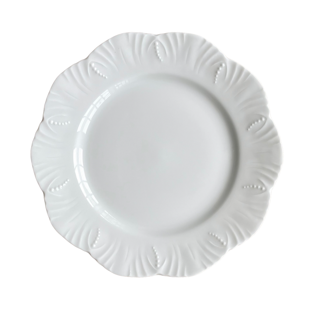 SKU# B265-OCE00001 - Ocean White Dinner Plate - Shape Ocean - Size: 10.5