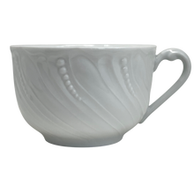 Load image into Gallery viewer, SKU# R400-OCE00001 - Ocean White Breakfast Cup - Shape Ocean - Size: 10oz
