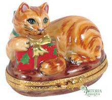 Load image into Gallery viewer, SKU# 7368 - Orange Tabby With Present
