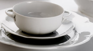 SKU# R500-NYM00001 - Taza para sopa de crema blanca Nymphea - Forma Nymphea - Tamaño: 10oz